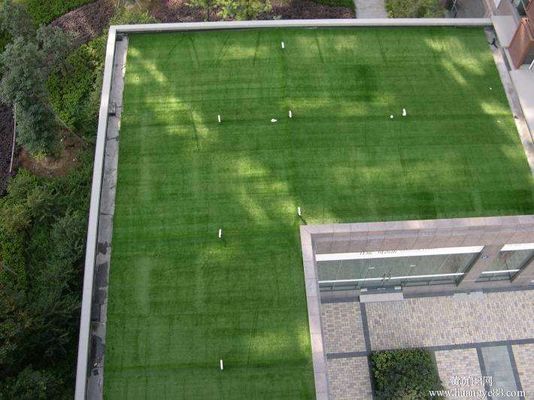 지붕 테라스 PP 격자 기초 직물을 위한 연약한 인공적인 잔디를 재생하십시오